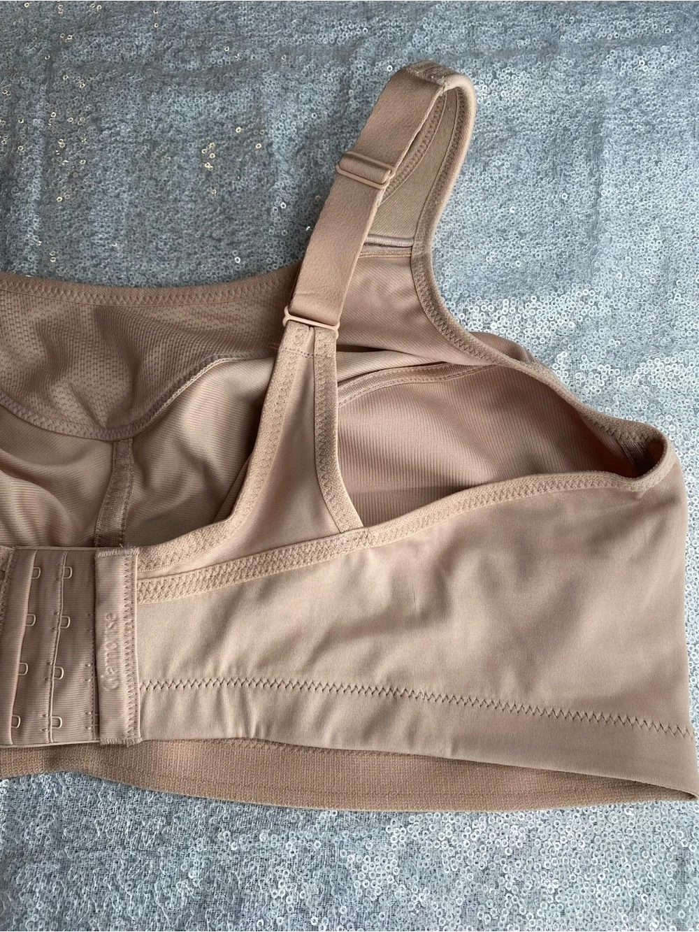 GLAMORISE Women's Plus Size No-Bounce wirefree Camisole Sports Bra Beige 48C
